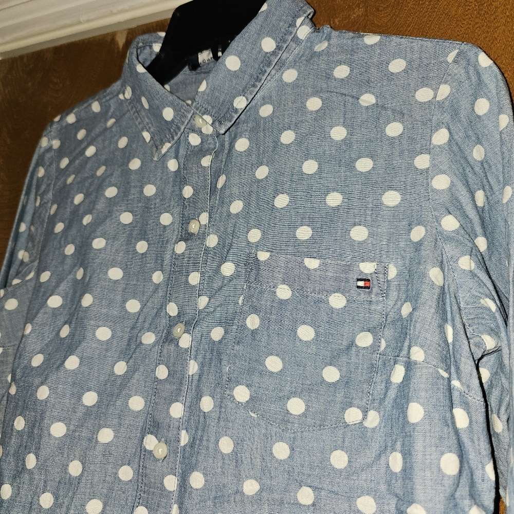 Tell me he'll figure long sleeve polka dotted button up Heritage shirt
